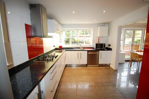undefined, Greenvale Close, Burton upon Trent DE15