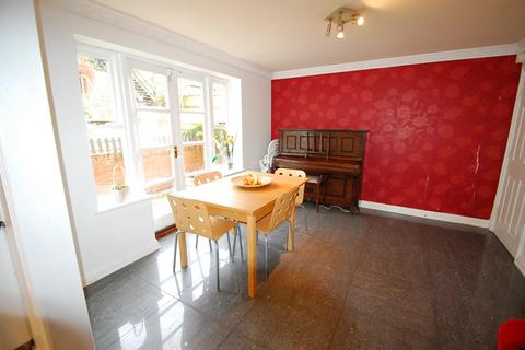 undefined, Greenvale Close, Burton upon Trent DE15