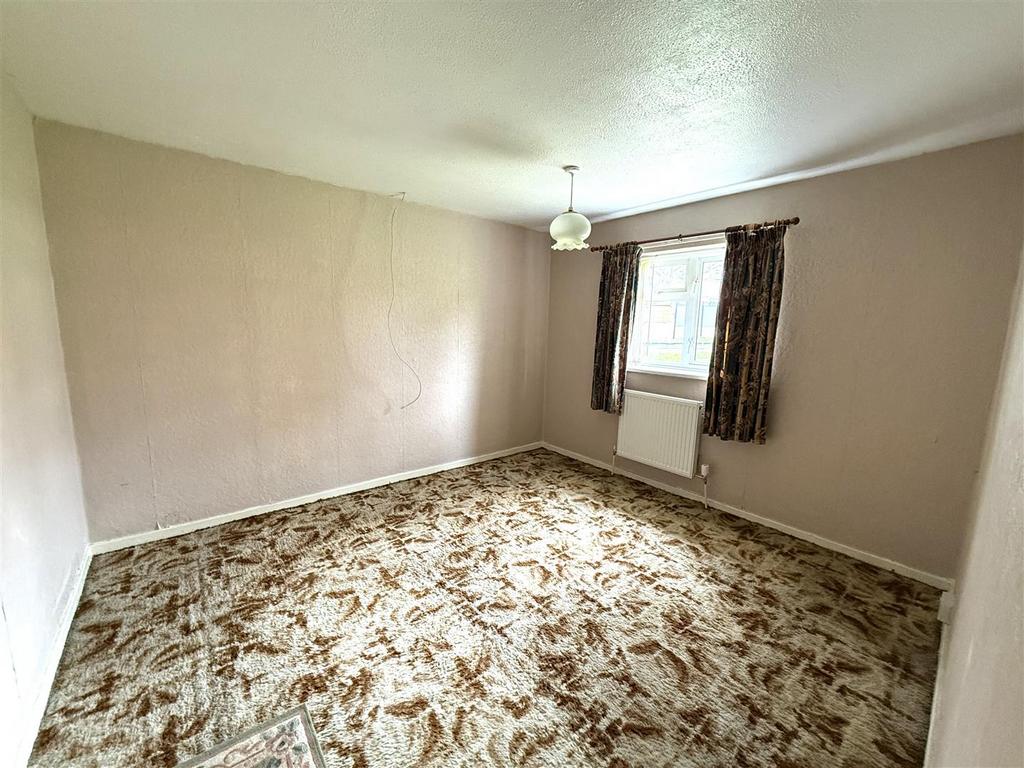 11 byron bed.jpeg