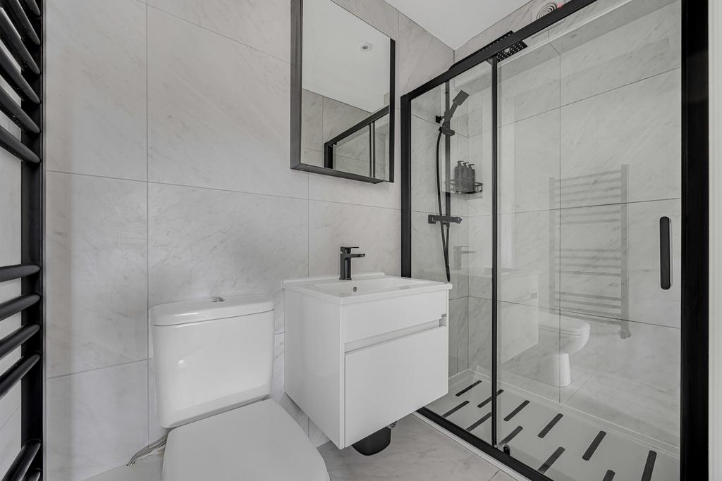 Bed 2 En-Suite