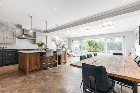 4 bedroom terraced house for sale, Freshford Street, Earlsfield, London, SW18