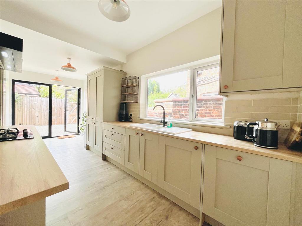 Breakfast Kitchen