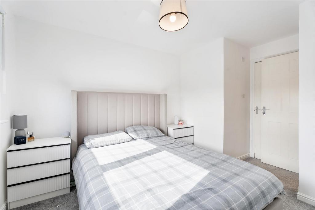 Bedroom2.2.jpg