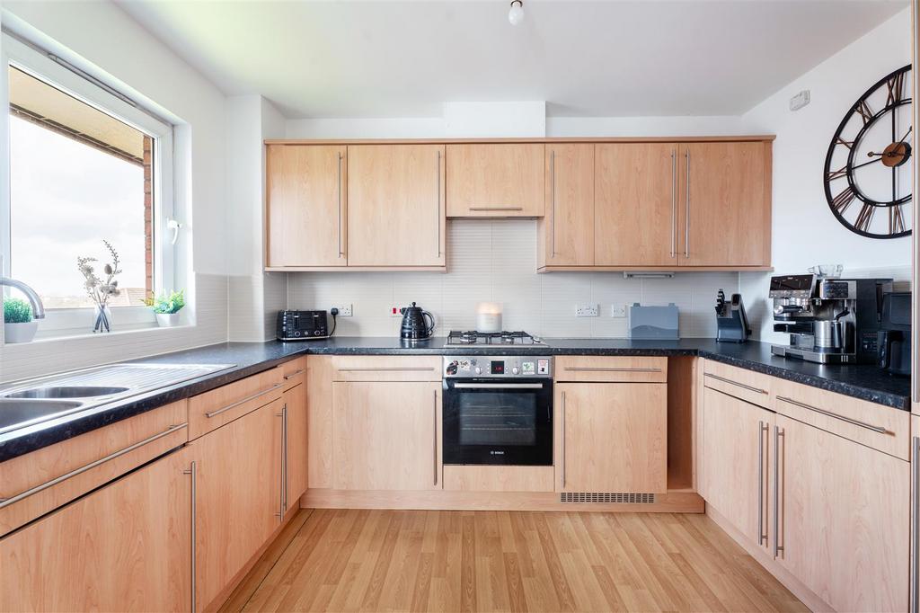 Kitchen1.jpg