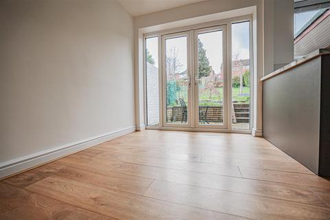 undefined, Beechfield Road, Boxmoor, HP1