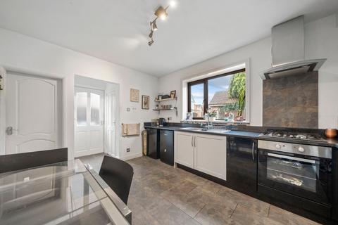 3 bedroom semi-detached house for sale, Dale Road, Golborne, WA3