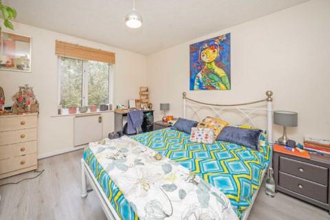 undefined, John Austin Close, Kingston Upon Thames KT2