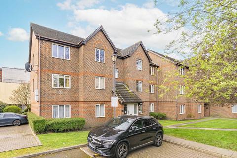 John Austin Close, Kingston Upon Thames KT2