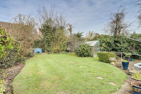 3 bedroom bungalow for sale, Linden Road, Redbourn, AL3