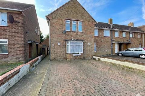 3 bedroom end of terrace house for sale, Abbots Wood Road, Luton, Bedfordshire, LU2 0LT