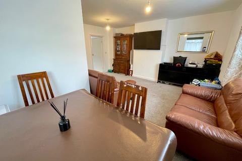 3 bedroom end of terrace house for sale, Abbots Wood Road, Luton, Bedfordshire, LU2 0LT