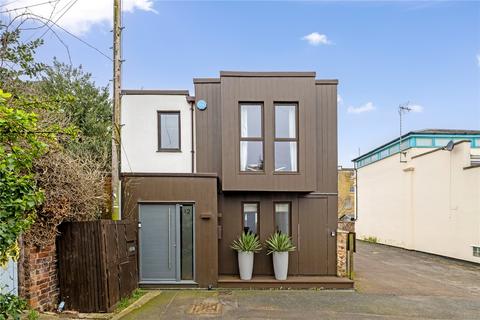 undefined, Oxford Walk, Cheltenham, Gloucestershire, GL52