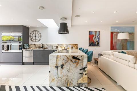 undefined, Oxford Walk, Cheltenham, Gloucestershire, GL52