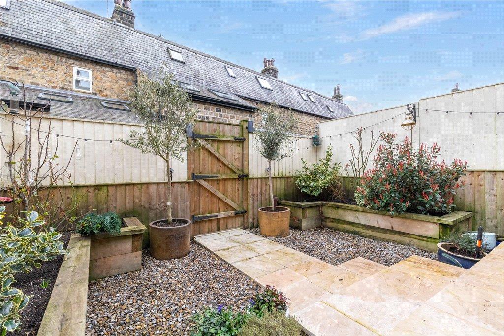 Courtyard Garden