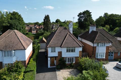 Tilford Road, Farnham, GU9