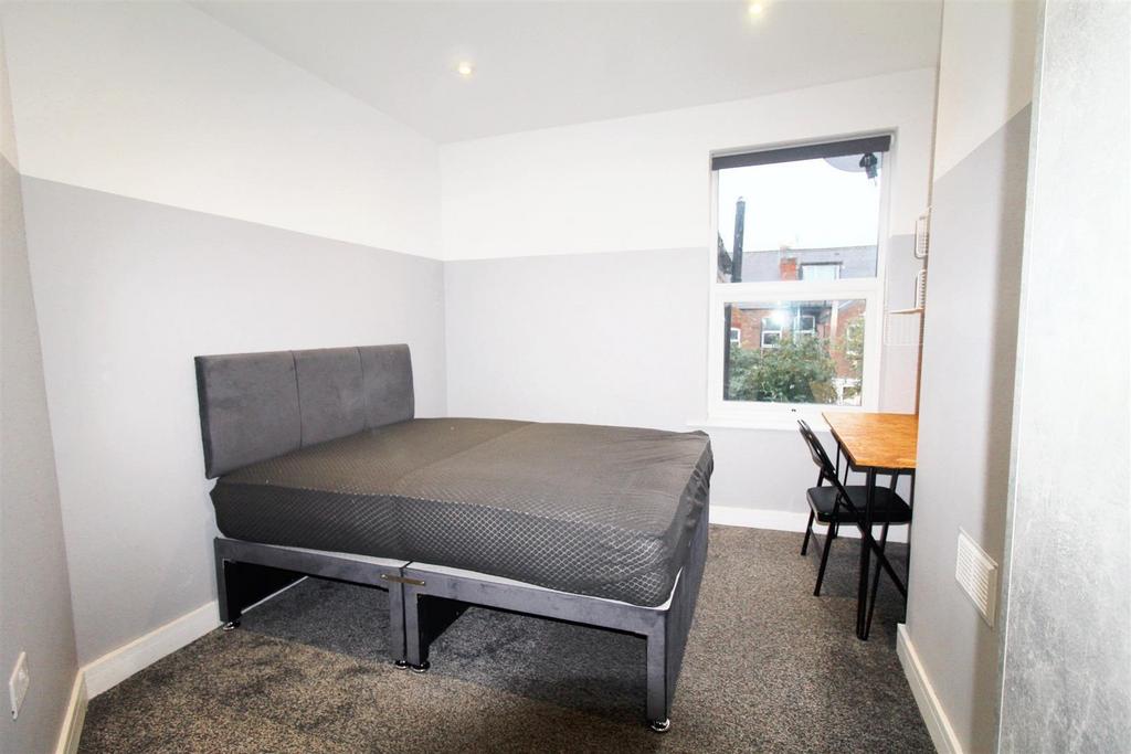 Room 2.jpg