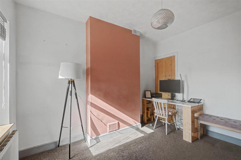 Bedroom 2 1.jpeg