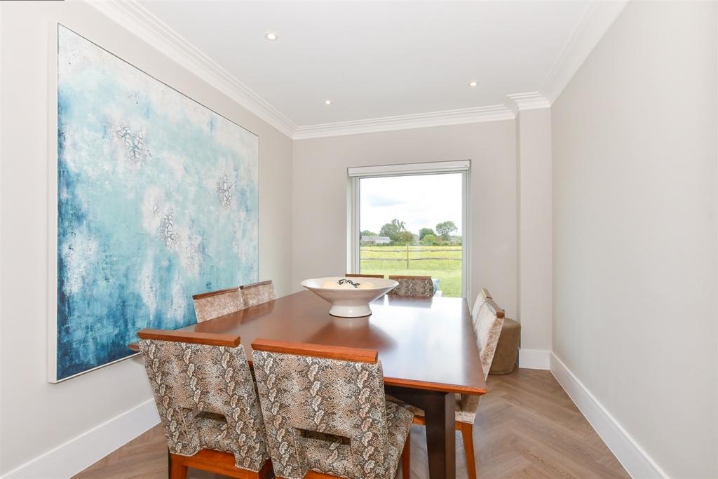 Ashdown dining