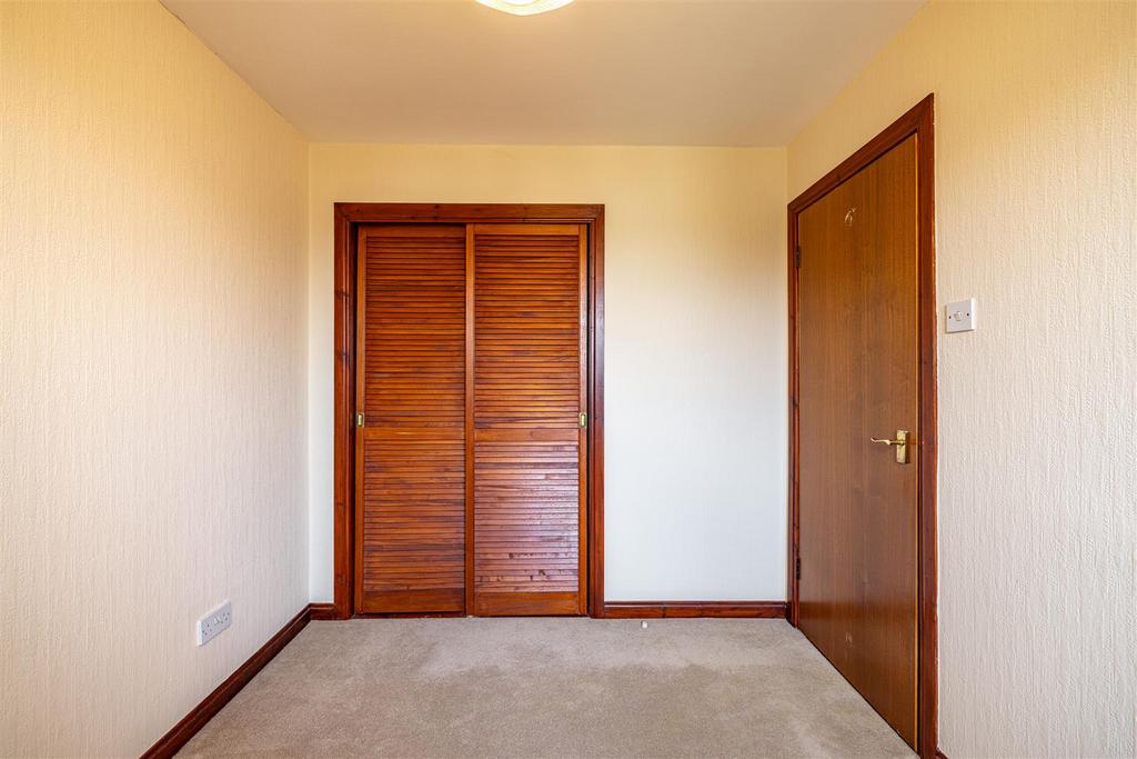 9 Heathpark Place Selkirk 24.JPG