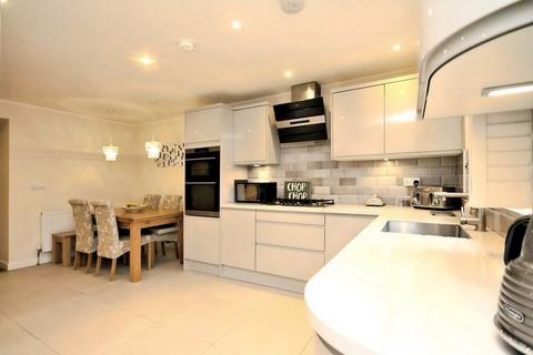 undefined, Cambridge Road North, London, W4