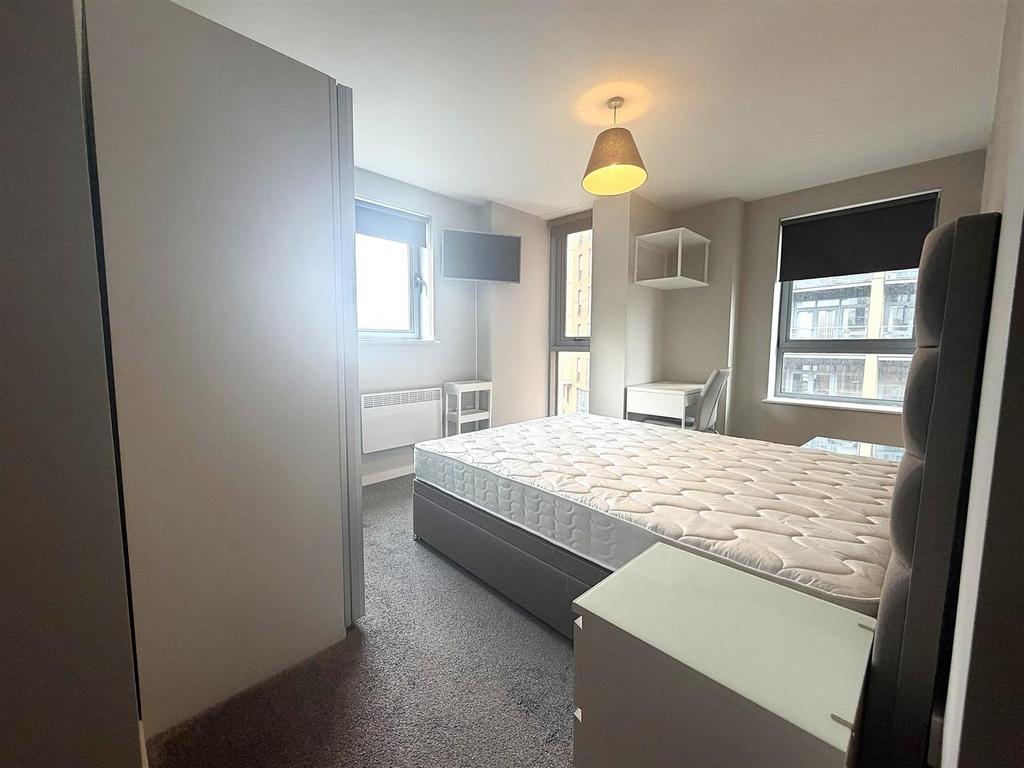 Primary Bedroom.jpeg