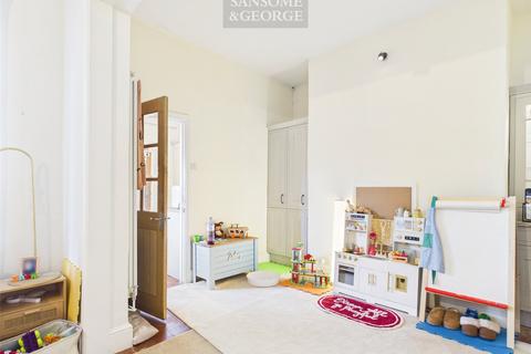 undefined, Elm Grove, Kingsclere, Newbury, Hampshire, RG20