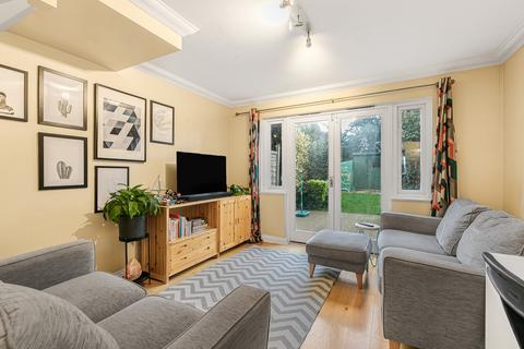undefined, Fawcett Close, London, SW16