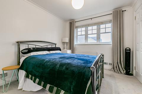 undefined, Fawcett Close, London, SW16
