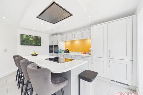 4 bedroom detached house for sale, Bedwell Road, Cross Lanes, Wrexham