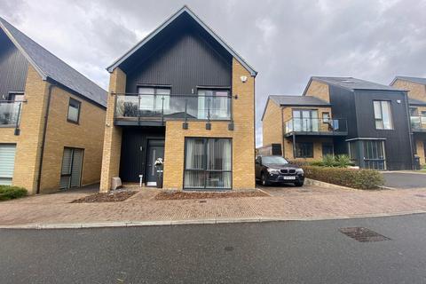 4 bedroom apartment to rent, Sparrowhawk Way, Newhall, HARLOW