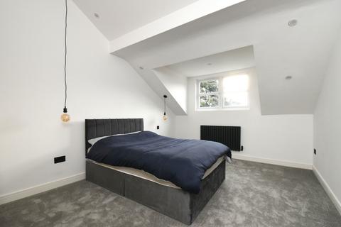 undefined, Blythe Hill Lane, London, SE6 4UH