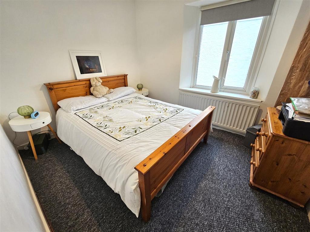 Bedroom 3.jpg