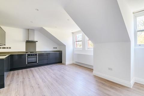 2 bedroom flat to rent, Muswell Hill Road, London, N10