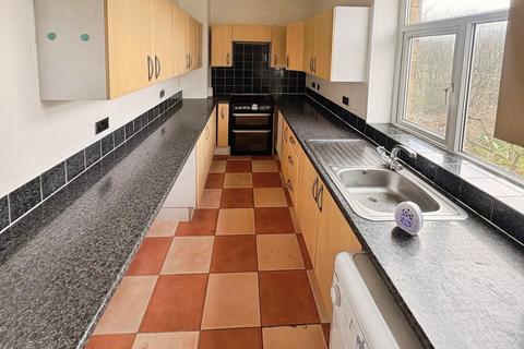 2 bedroom terraced house for sale, Manchester Road, Huddersfield HD7