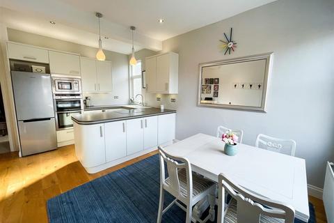 undefined, Sedgemere Avenue, London, N2