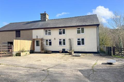 3 bedroom link detached house to rent, Glyn-Brochan, Llanidloes