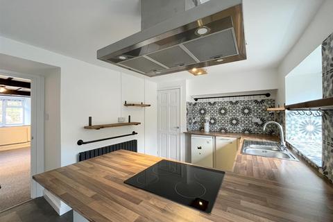 3 bedroom link detached house to rent, Glyn-Brochan, Llanidloes