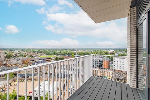 2 bedroom apartment to rent, Garden Boulevard Maidenhead SL6