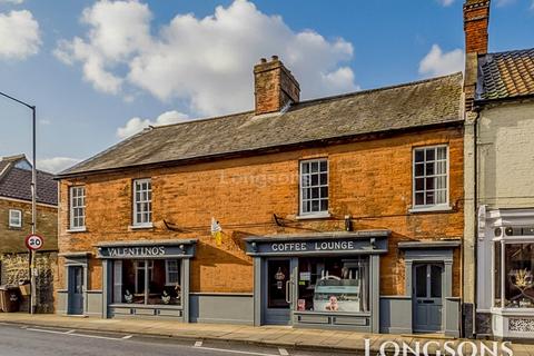 3 bedroom apartment to rent, London Street, Swaffham