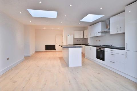 4 bedroom terraced house for sale, Burlington Road
