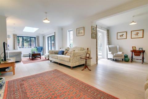 undefined, Laxton Grange, Bluntisham