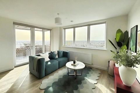 2 bedroom flat to rent, Riverview, Staines TW18