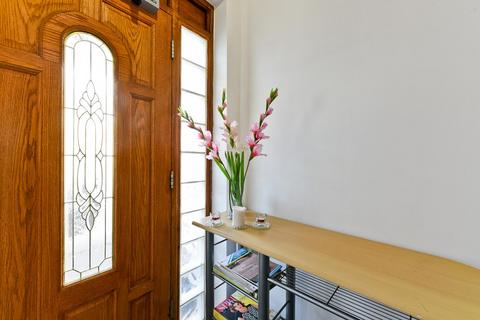 undefined, Apartment 1- 5 264 Hampton Road Ilford IG1 1PN