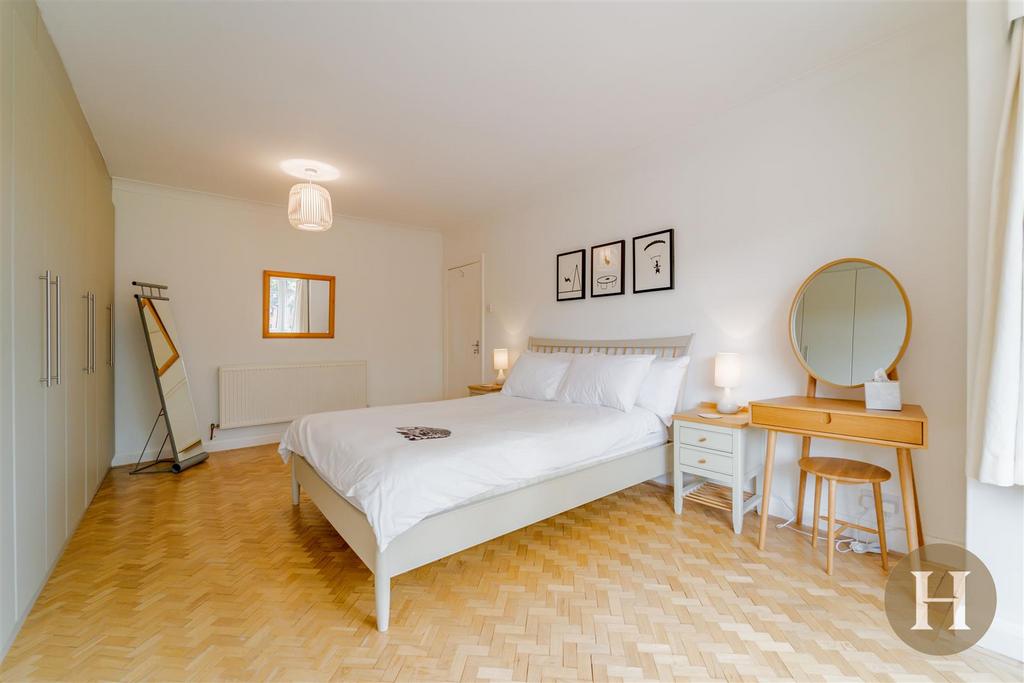 Hadleigh Estate Agents-17.jpg