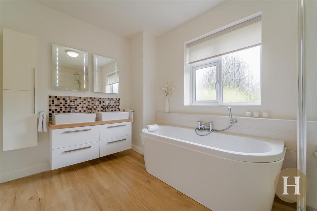 Hadleigh Estate Agents-13.jpg