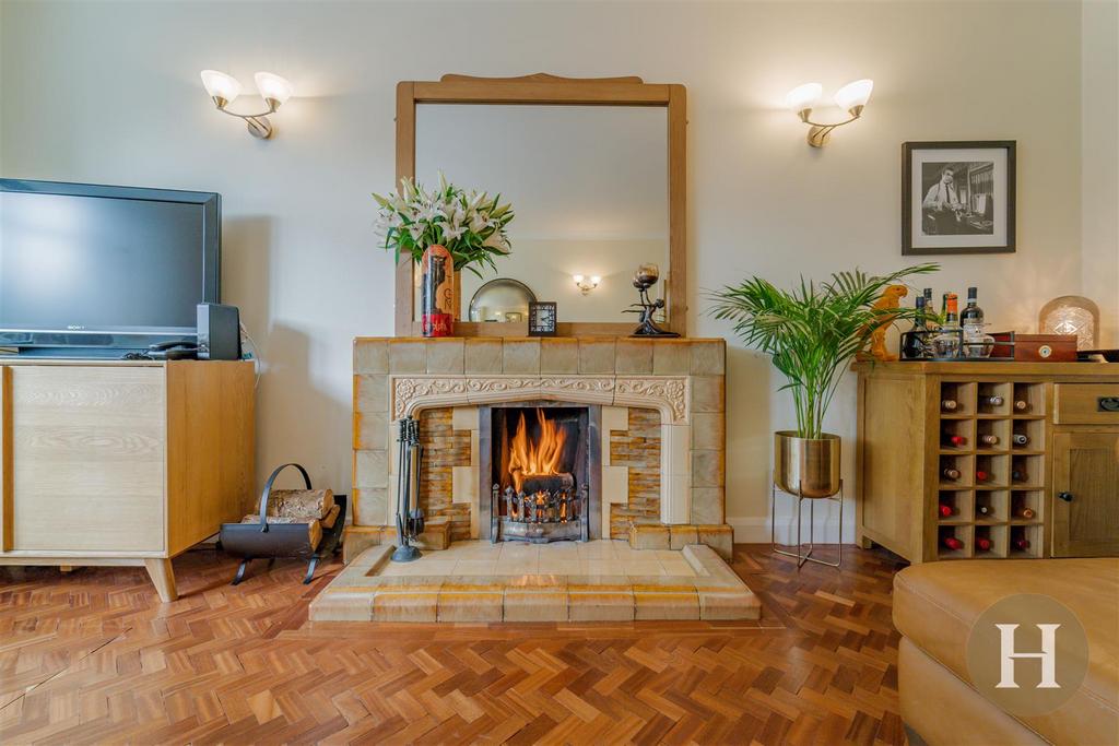 Hadleigh Estate Agents-34.jpg