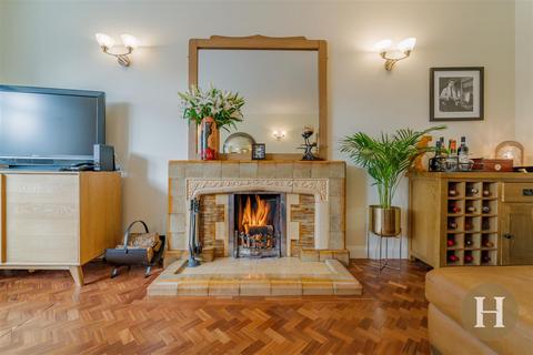 undefined, Woodville Road, Harborne, Birmingham, B17
