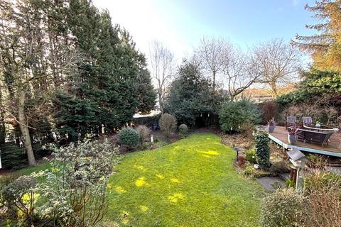4 bedroom detached house for sale, 22 Broomhead Park, Dunfermline