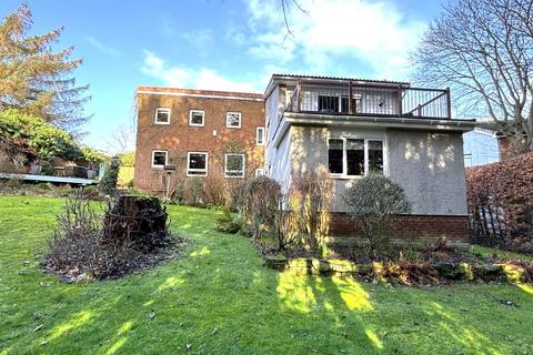 4 bedroom detached house for sale, 22 Broomhead Park, Dunfermline