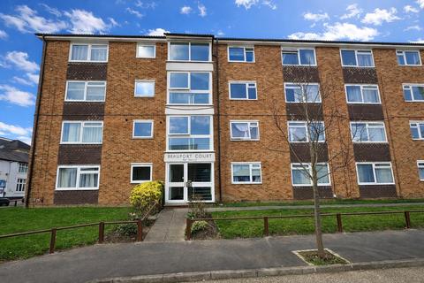 2 bedroom apartment to rent, The Limes Avenue, London N11